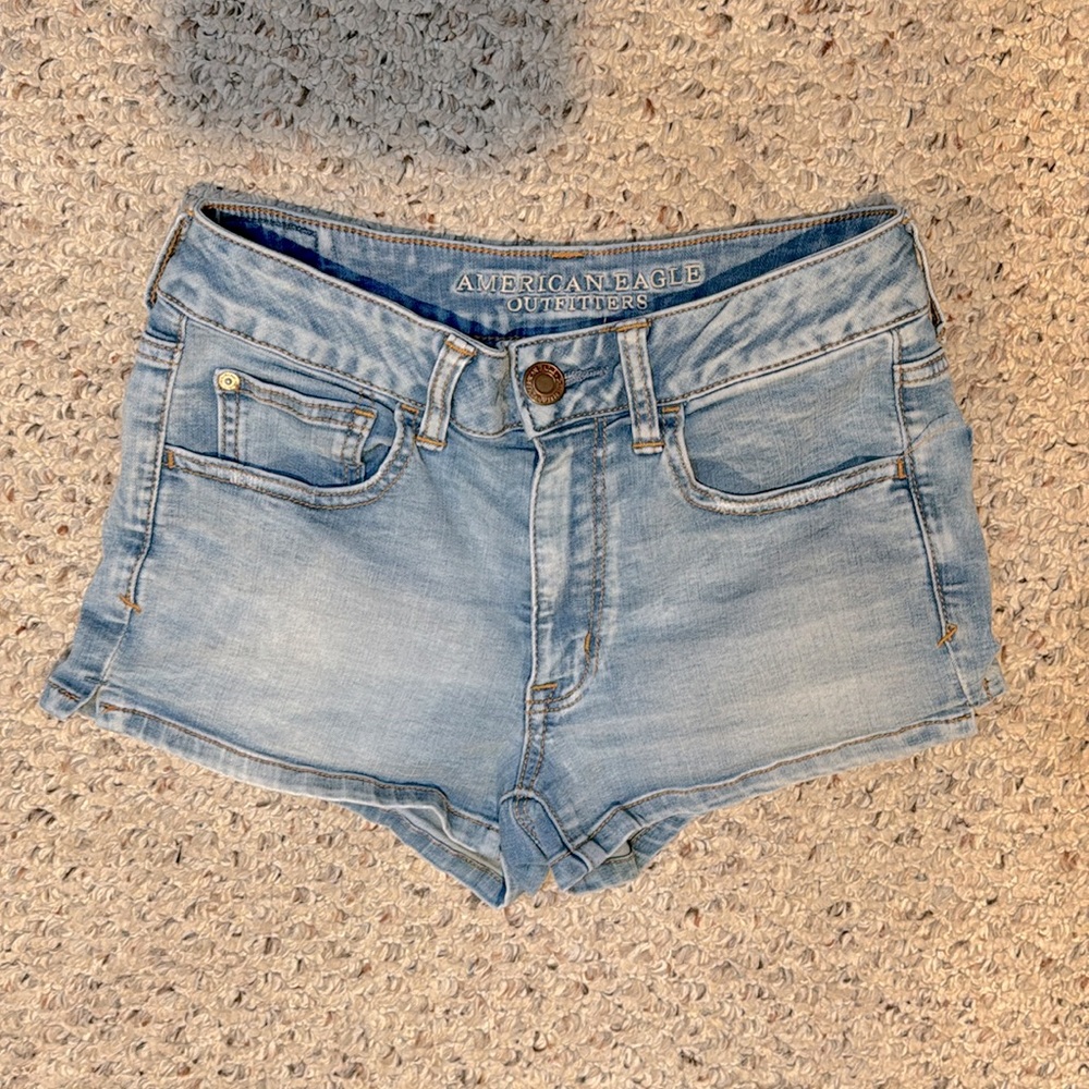 American Eagle Super, Super Stretch - Size 6